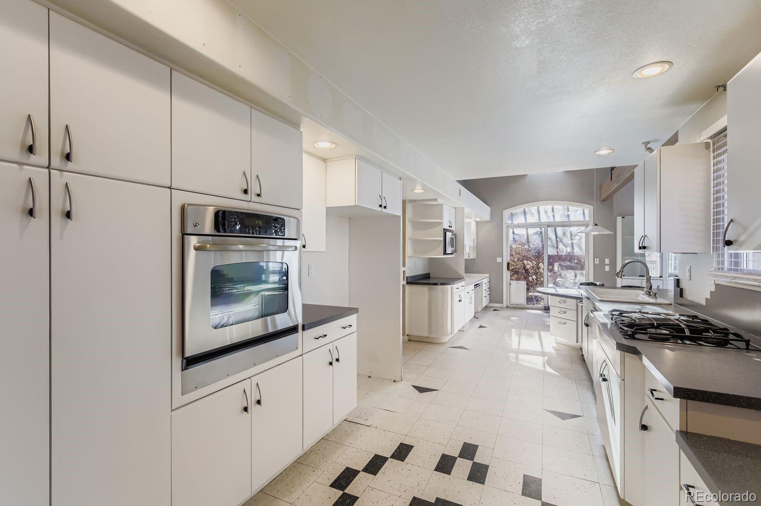 MLS Image #7 for 2655  52nd avenue court,greeley, Colorado