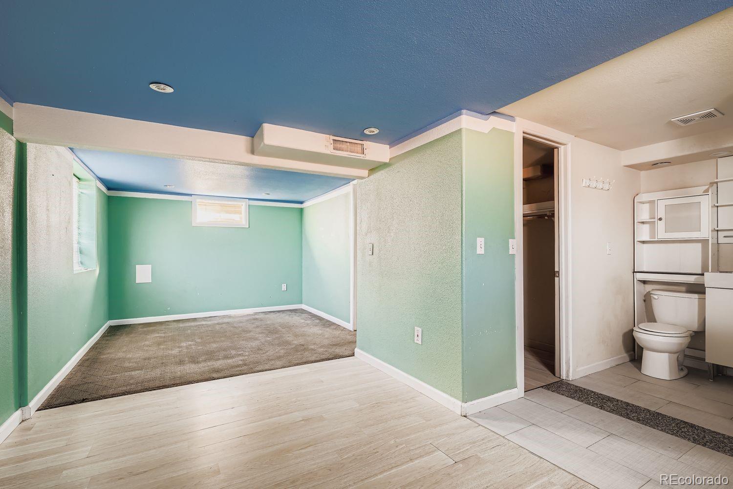 MLS Image #13 for 8303  acoma way,denver, Colorado