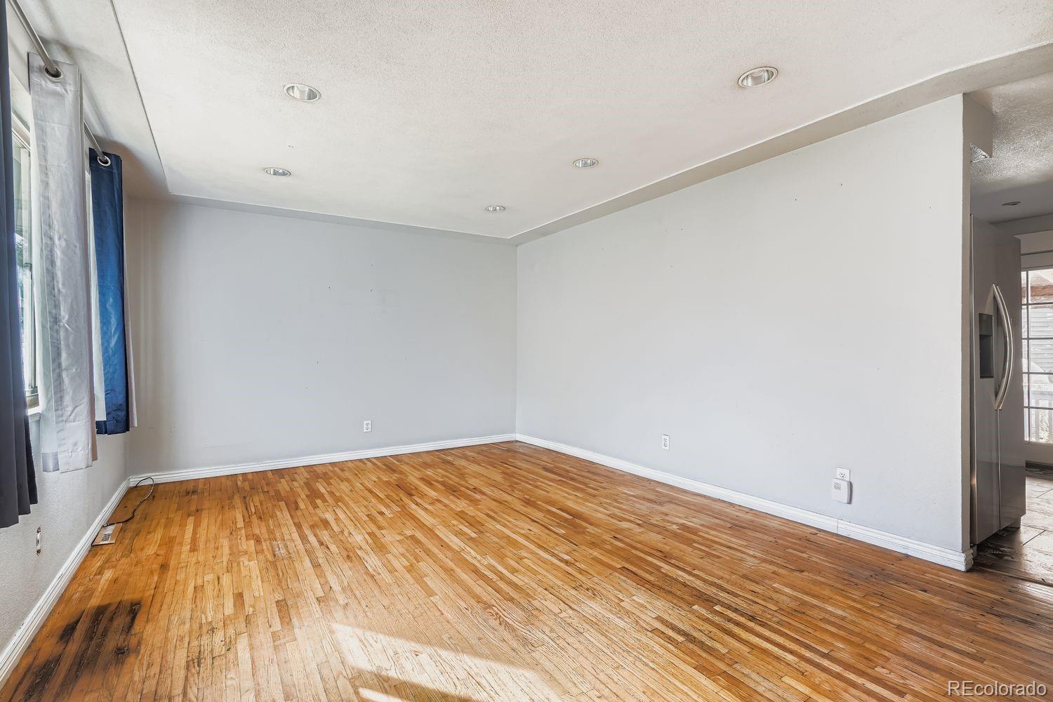 MLS Image #2 for 8303  acoma way,denver, Colorado