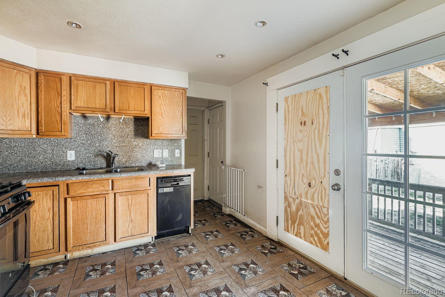 MLS Image #7 for 8303  acoma way,denver, Colorado