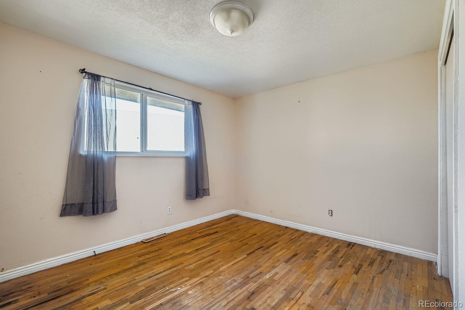 MLS Image #8 for 8303  acoma way,denver, Colorado