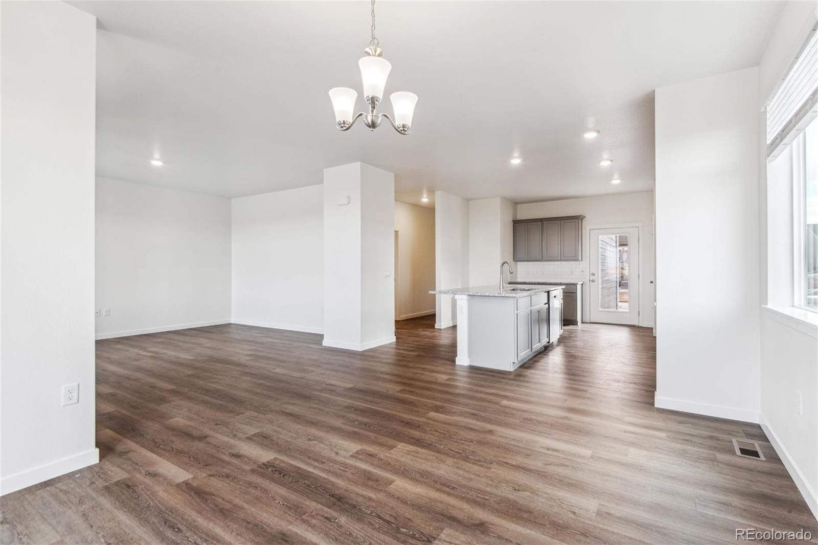 MLS Image #5 for 28691 e 8th avenue,watkins, Colorado