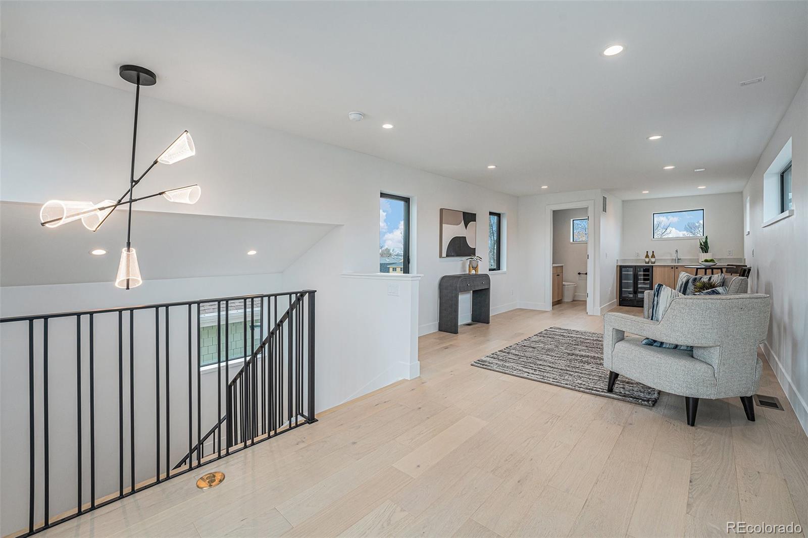 MLS Image #25 for 1023 s emerson street,denver, Colorado