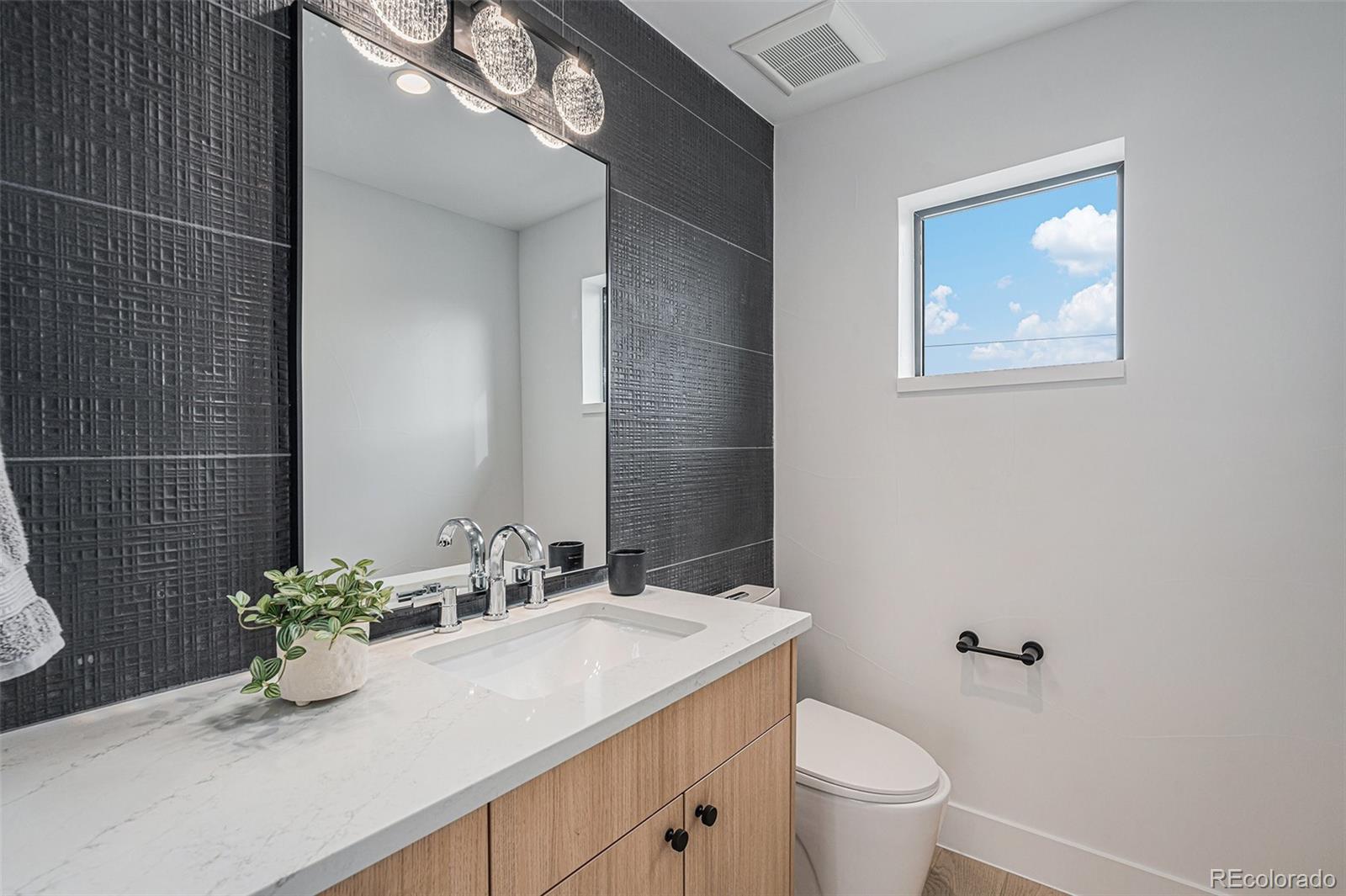 MLS Image #28 for 1023 s emerson street,denver, Colorado
