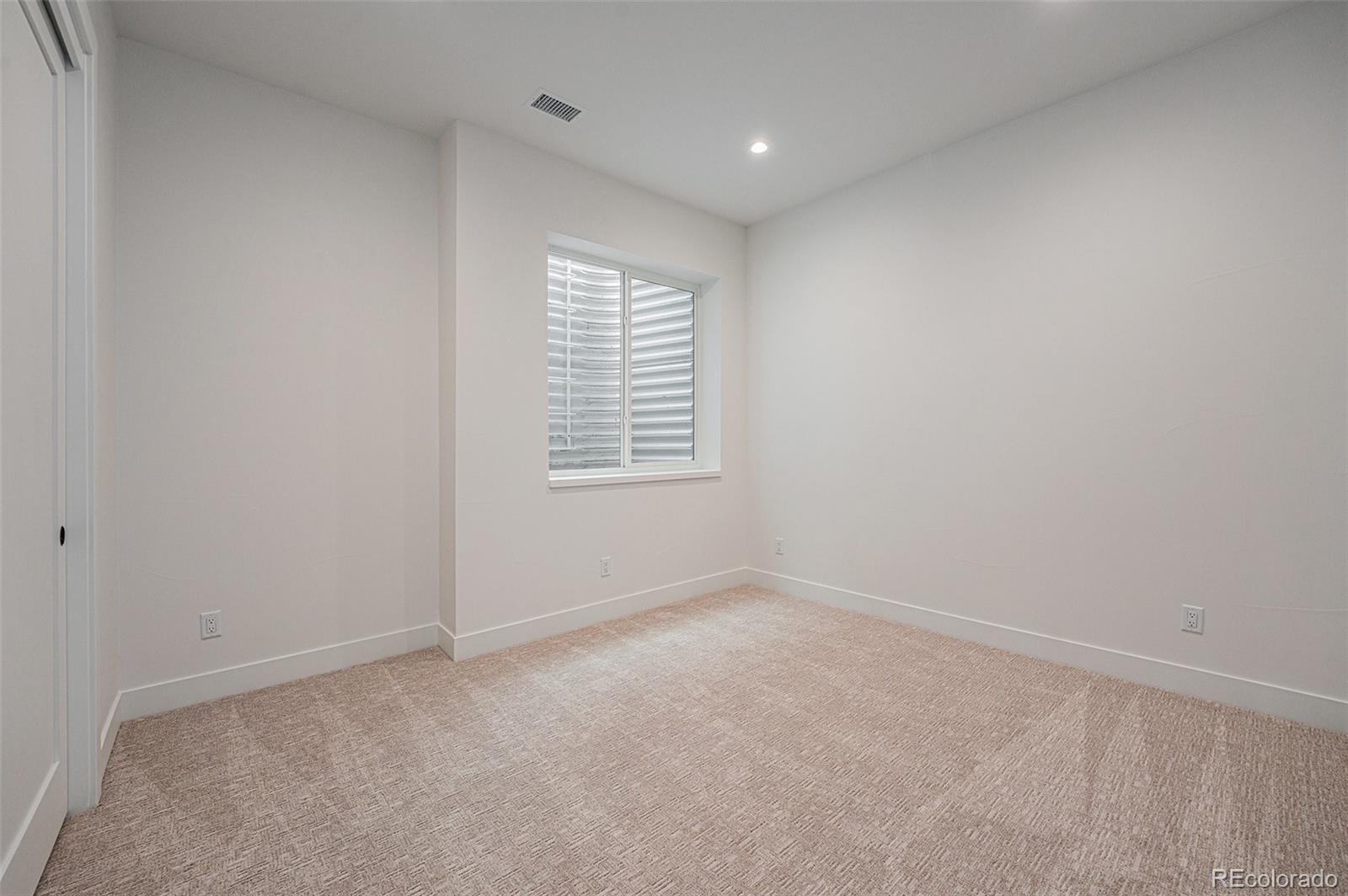 MLS Image #38 for 1023 s emerson street,denver, Colorado
