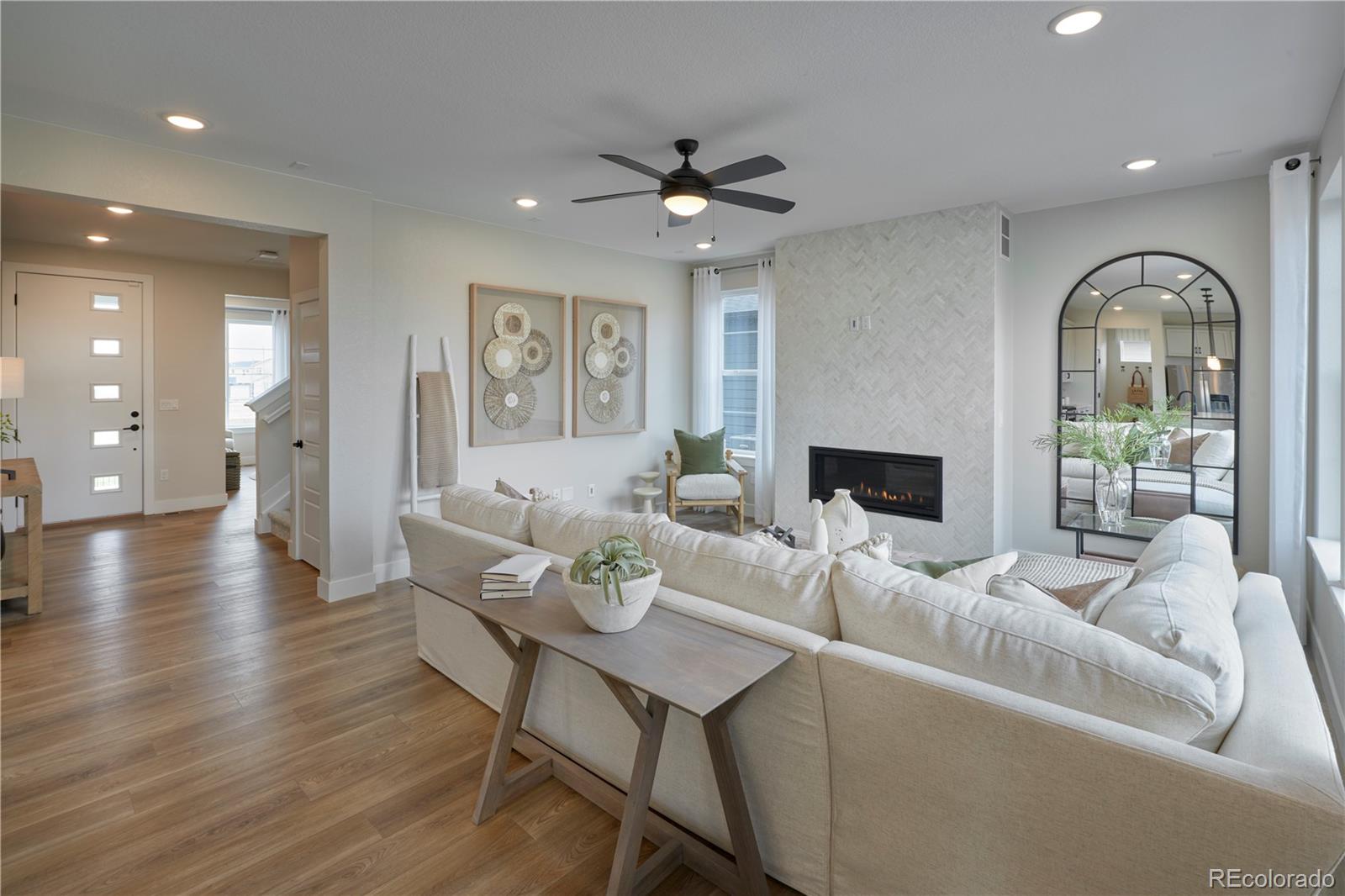 MLS Image #3 for 24003 e 39th avenue,aurora, Colorado