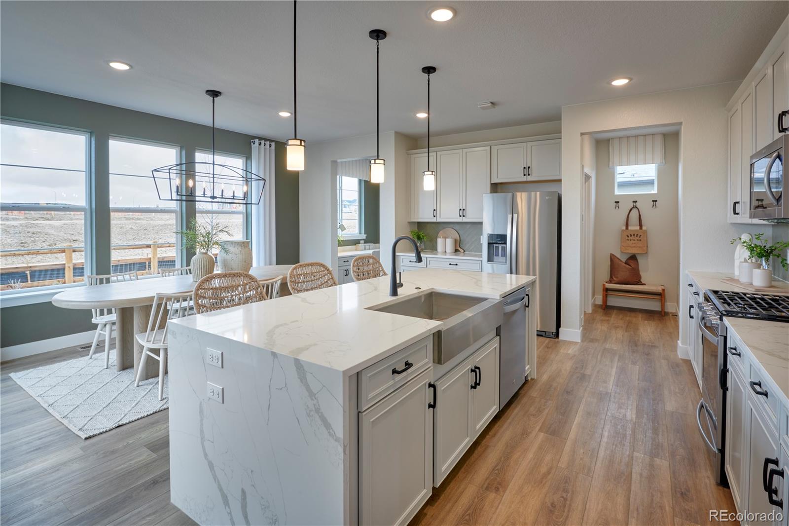 MLS Image #5 for 24003 e 39th avenue,aurora, Colorado