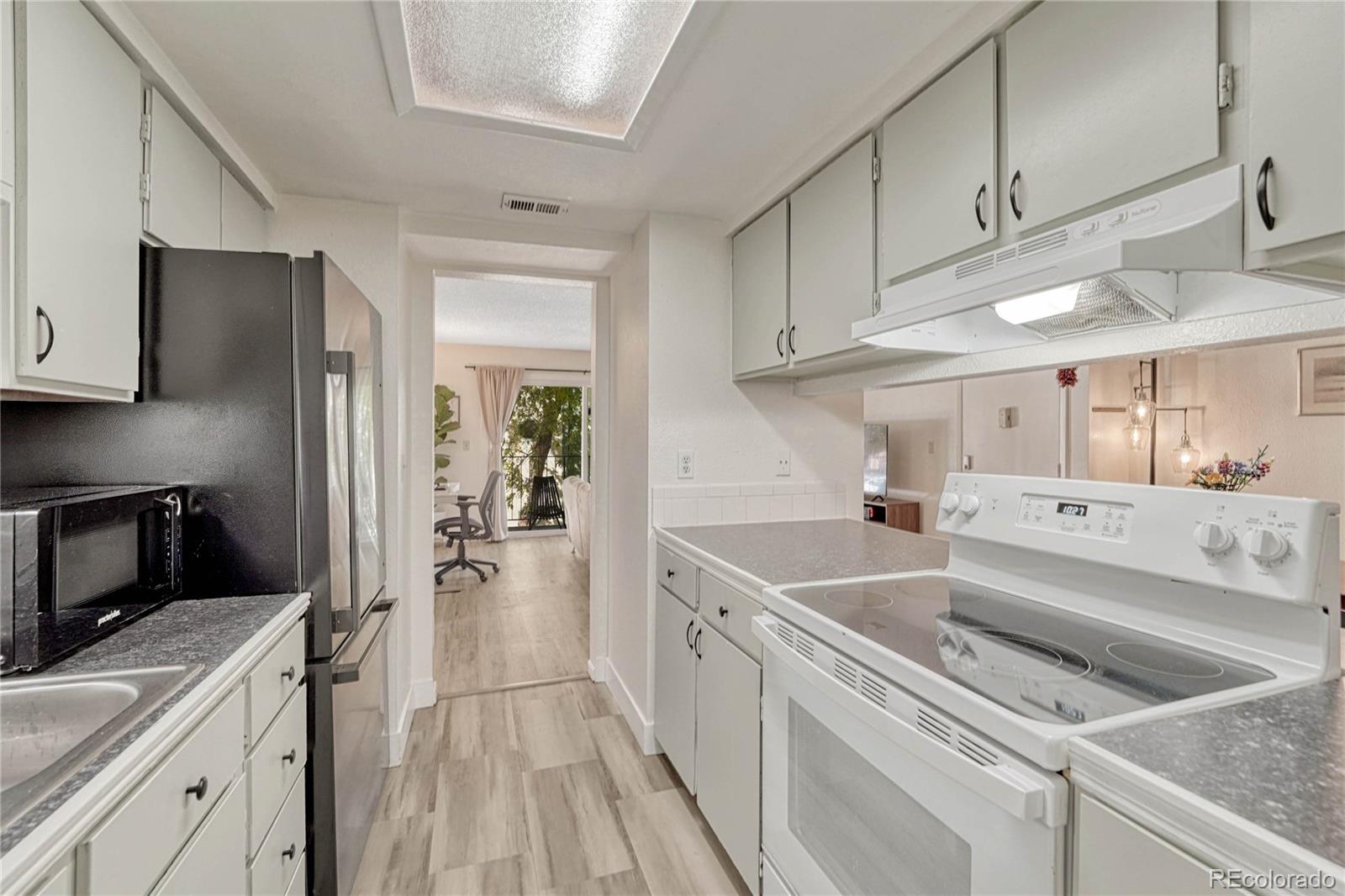 MLS Image #10 for 12143  melody drive 204,westminster, Colorado