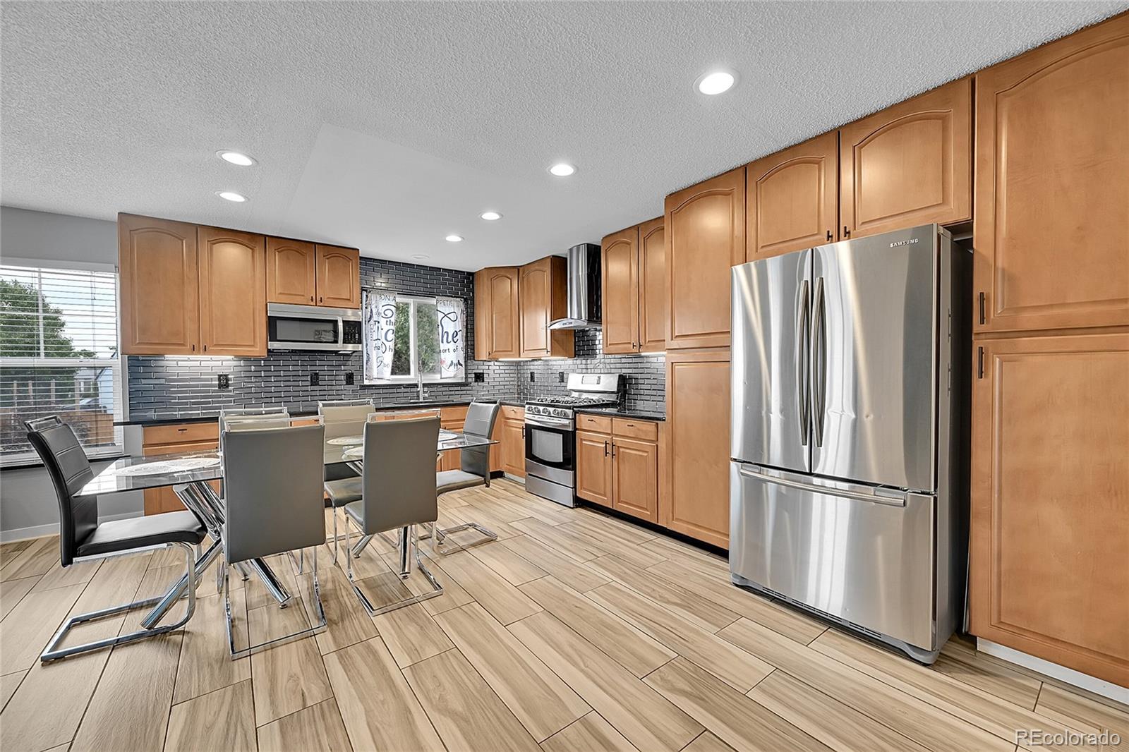 MLS Image #1 for 1922  danube way,aurora, Colorado
