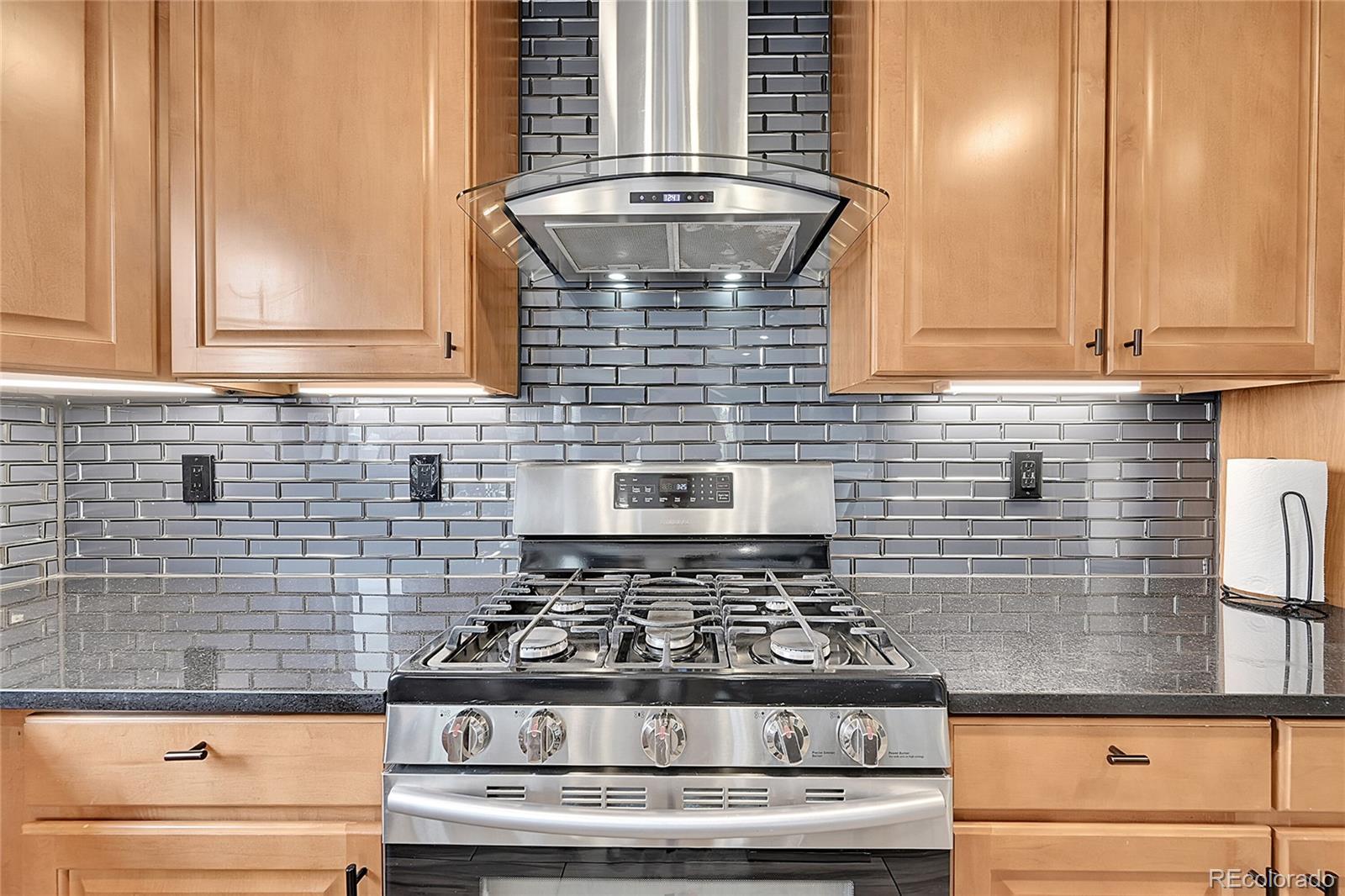 MLS Image #12 for 1922  danube way,aurora, Colorado