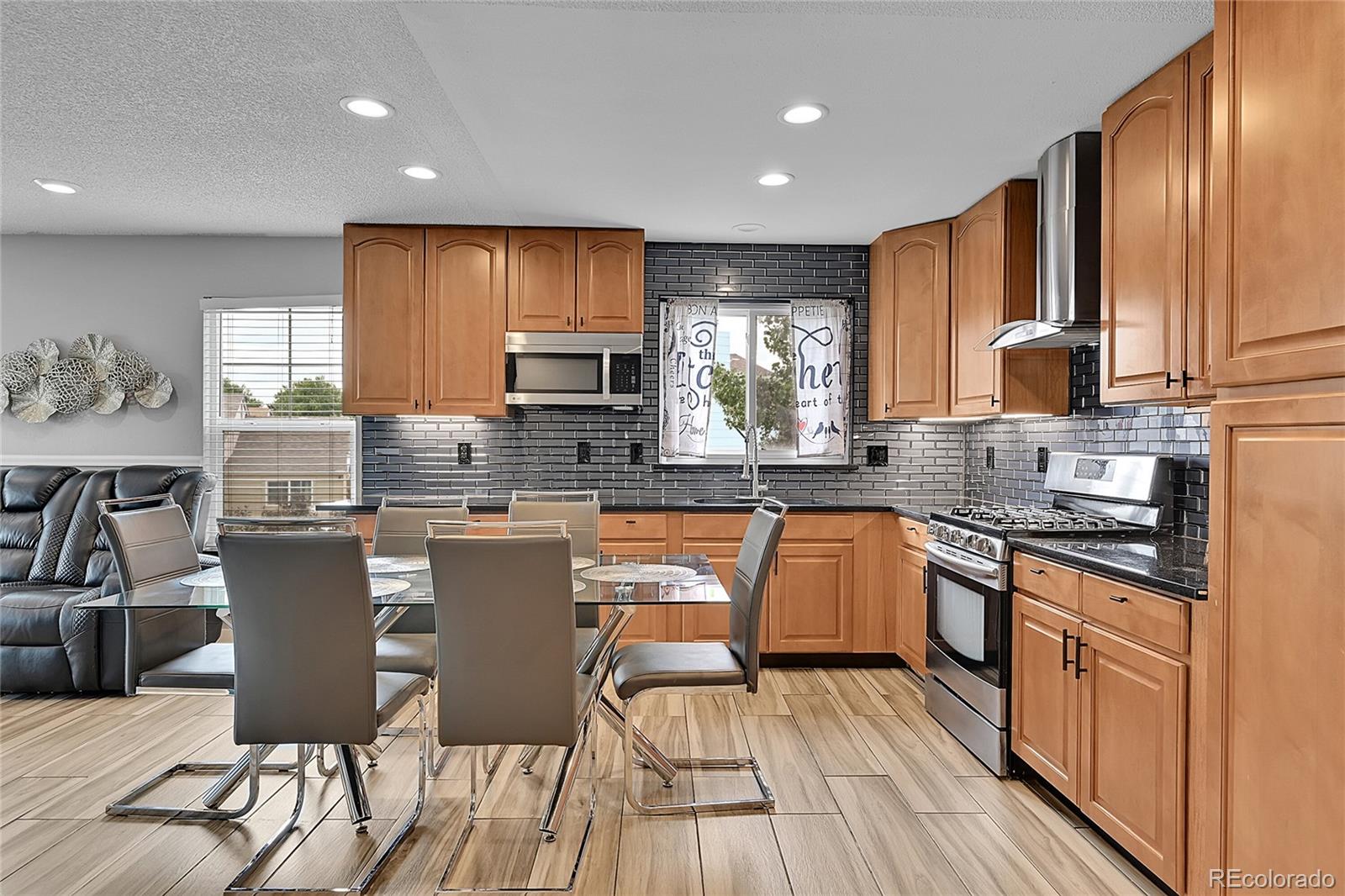 MLS Image #13 for 1922  danube way,aurora, Colorado