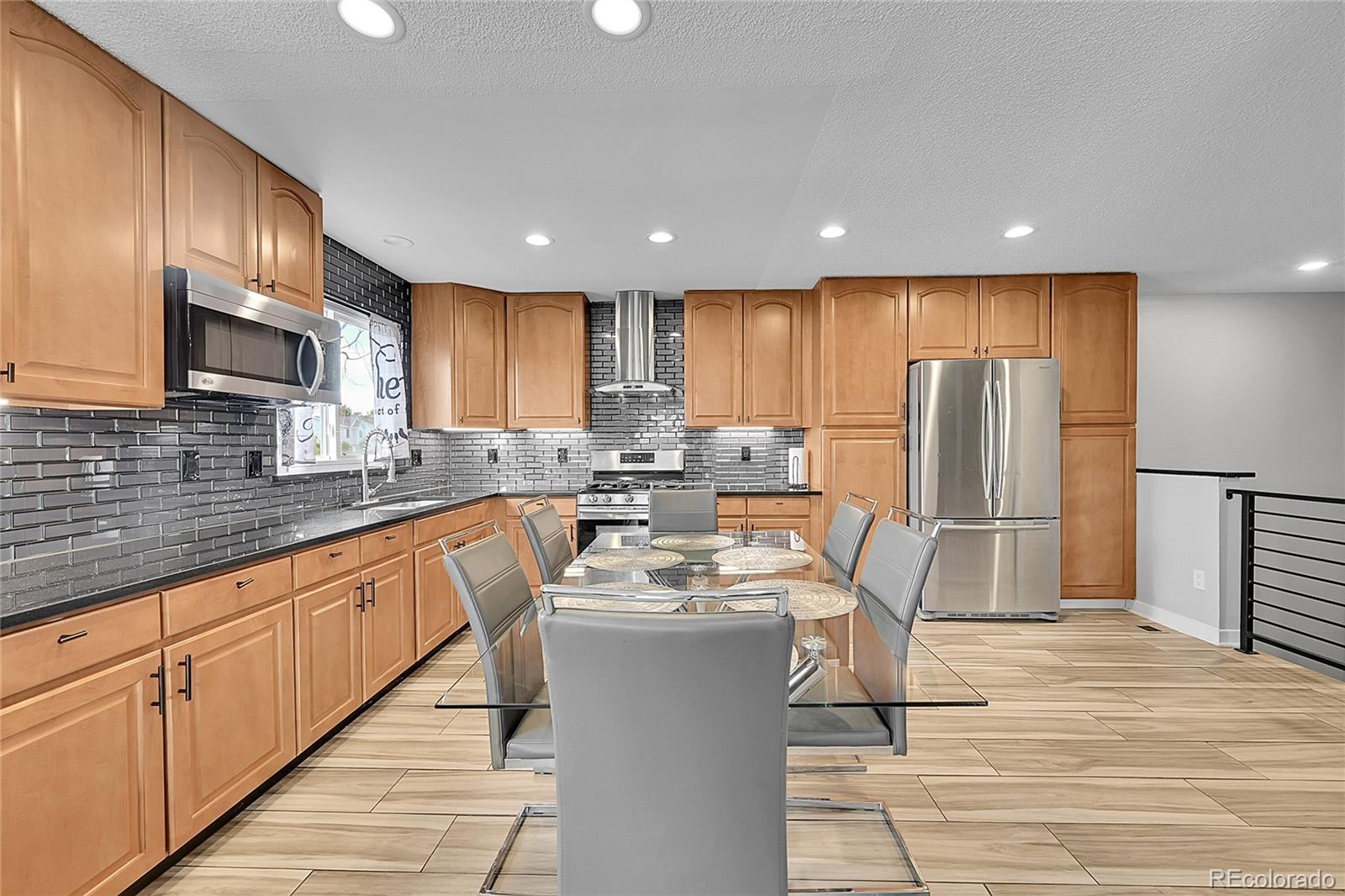 MLS Image #8 for 1922  danube way,aurora, Colorado