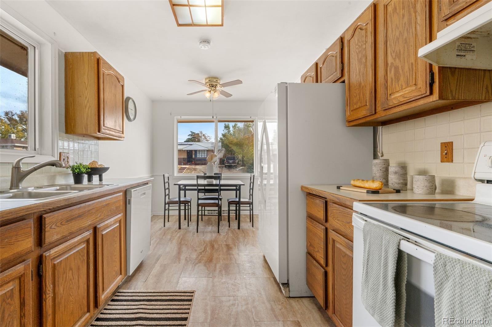 MLS Image #8 for 8511  franklin drive,denver, Colorado