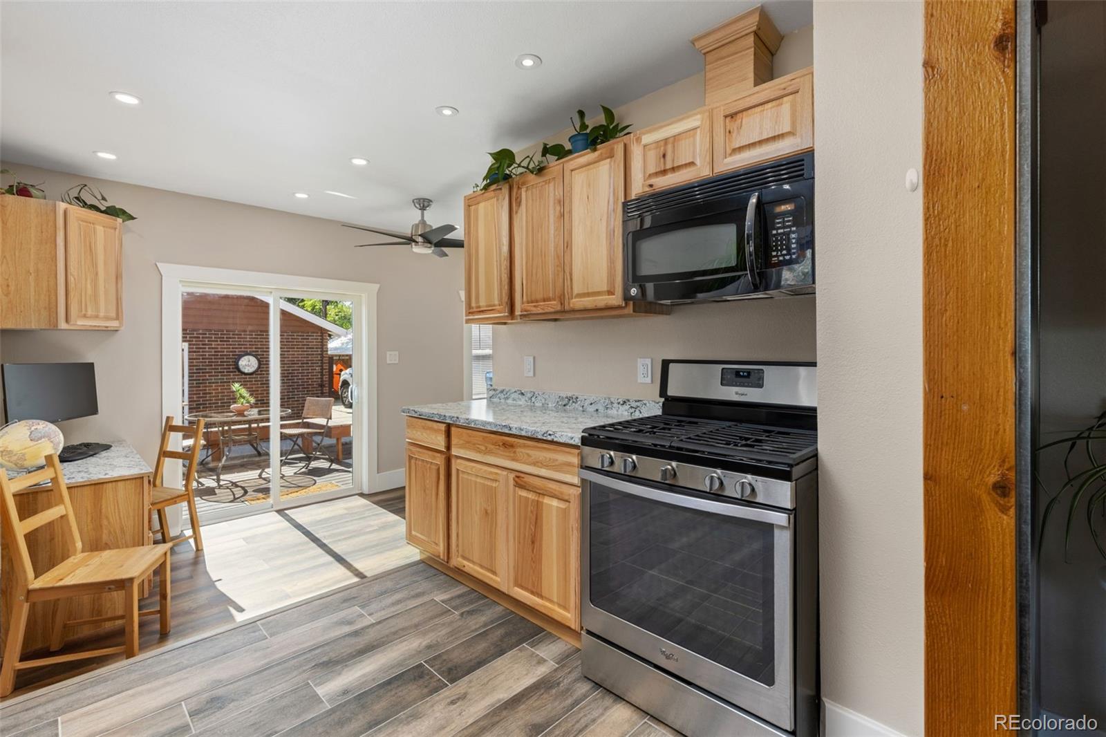 MLS Image #11 for 4100 s lincoln street,englewood, Colorado