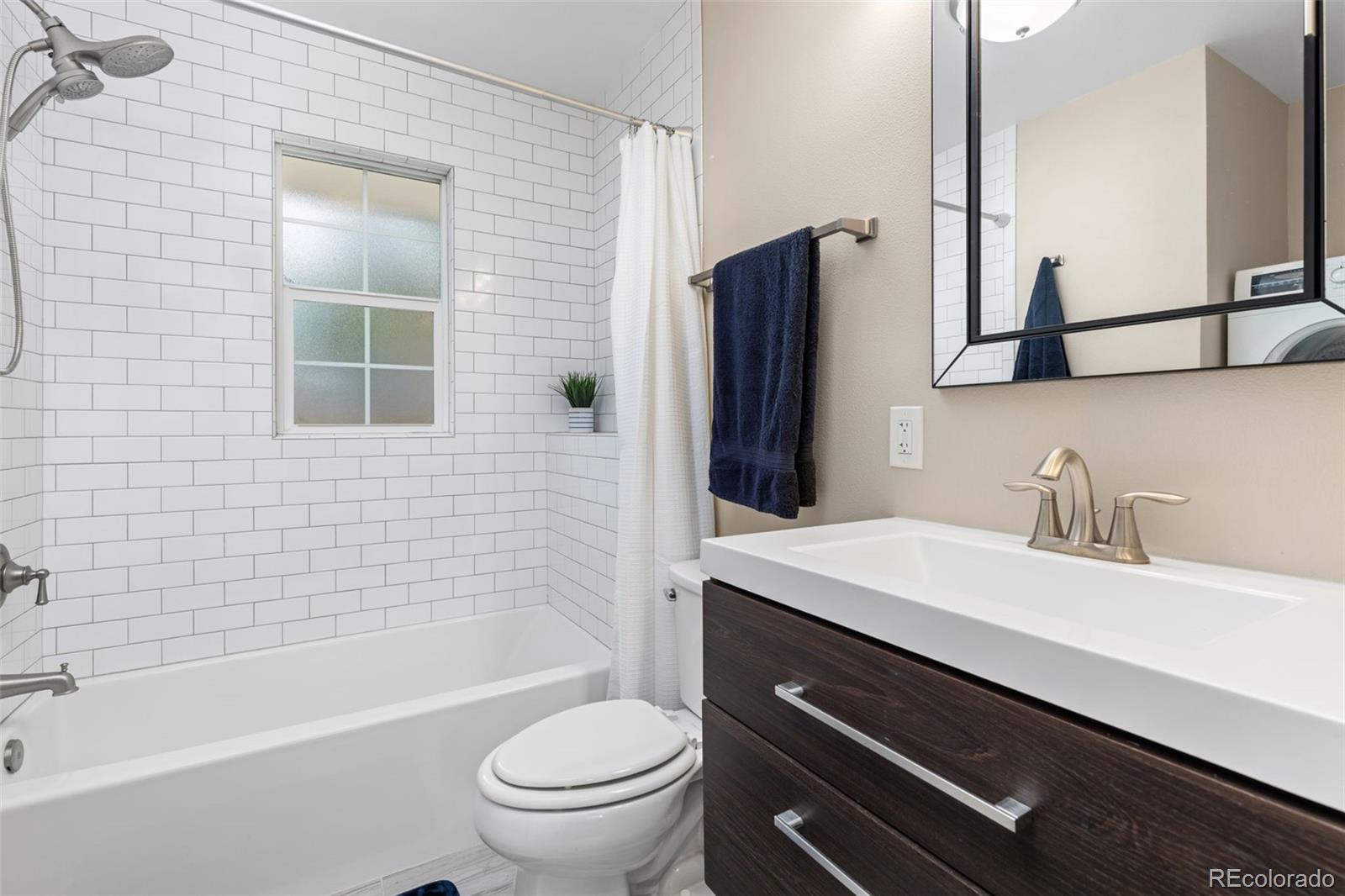 MLS Image #15 for 4100 s lincoln street,englewood, Colorado