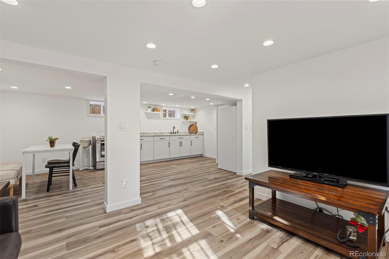 MLS Image #20 for 4100 s lincoln street,englewood, Colorado