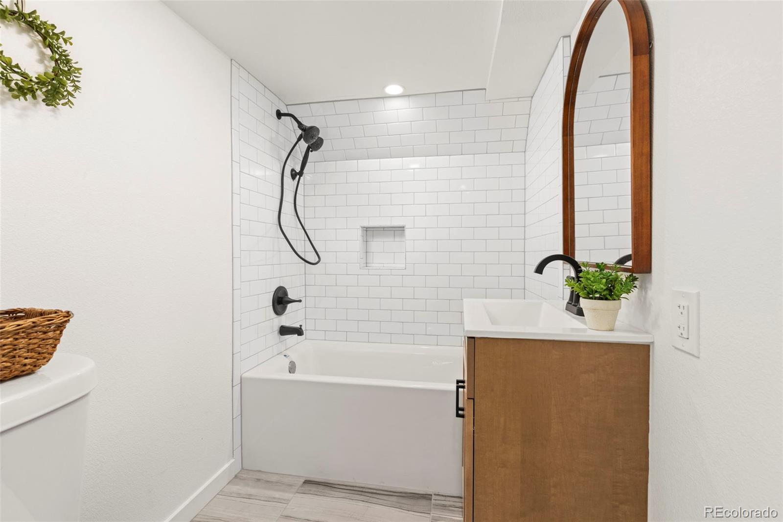 MLS Image #29 for 4100 s lincoln street,englewood, Colorado