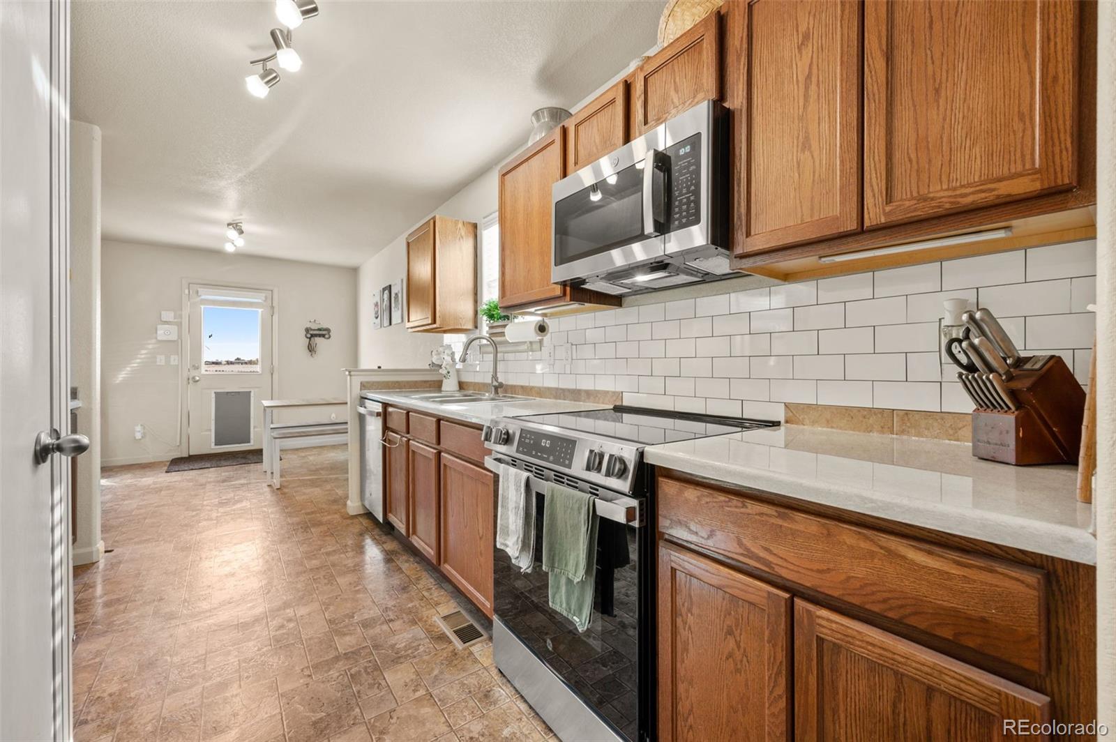 MLS Image #1 for 2804  rose hill street,strasburg, Colorado