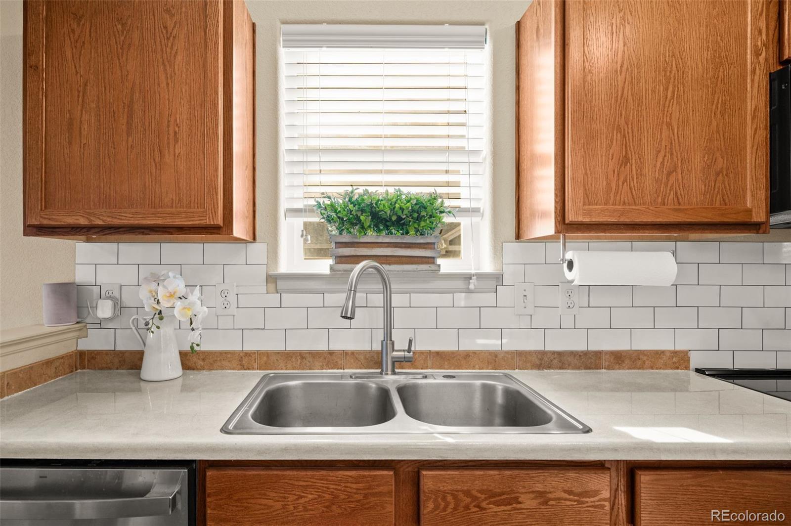 MLS Image #2 for 2804  rose hill street,strasburg, Colorado