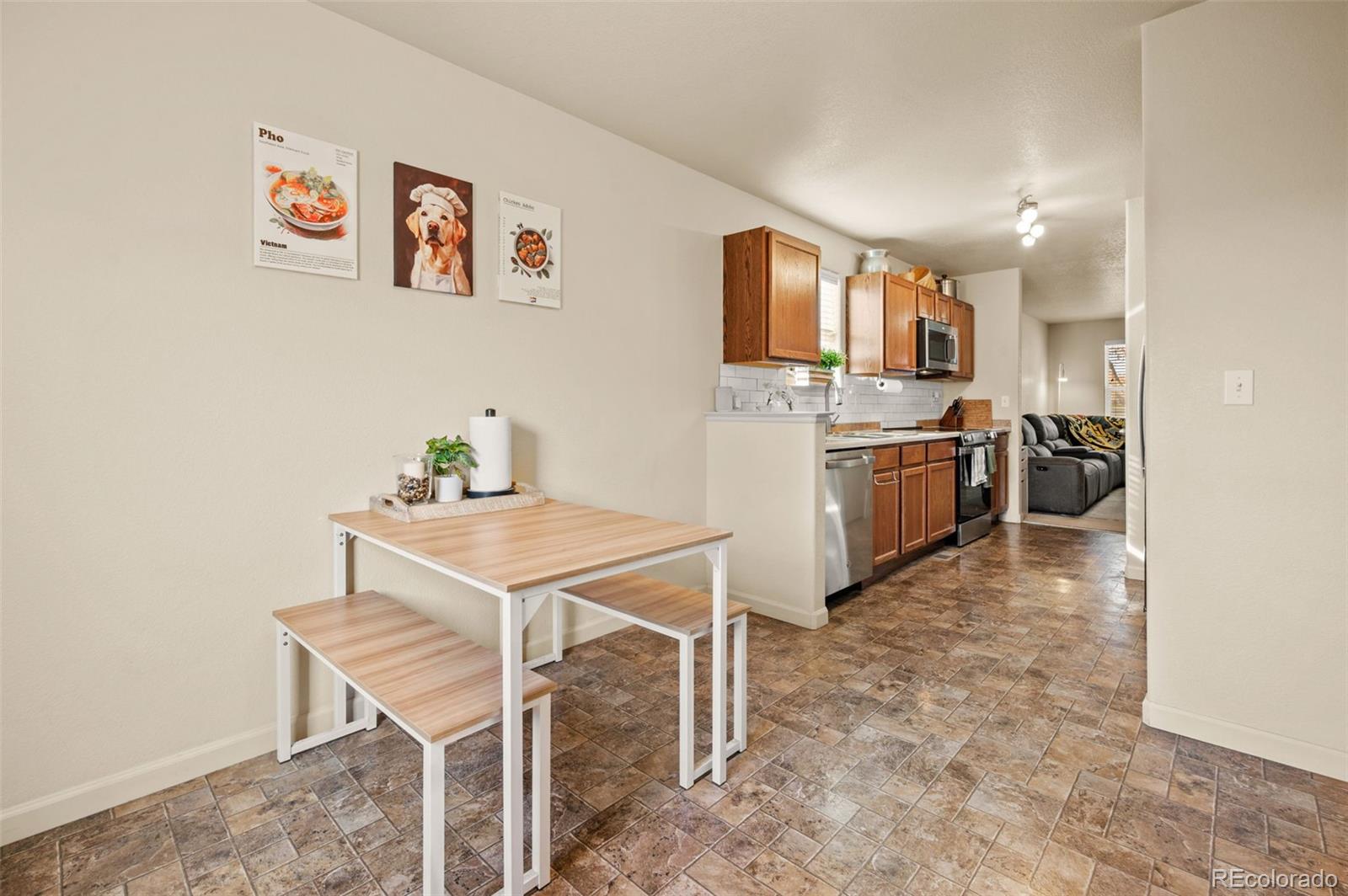 MLS Image #6 for 2804  rose hill street,strasburg, Colorado