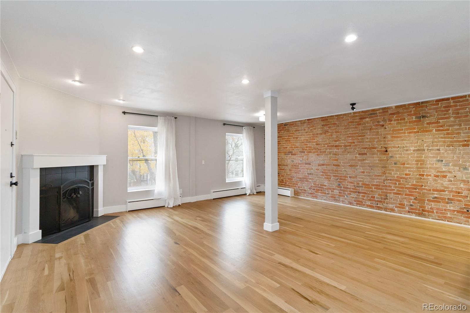 MLS Image #10 for 1123 n sherman street 16,denver, Colorado