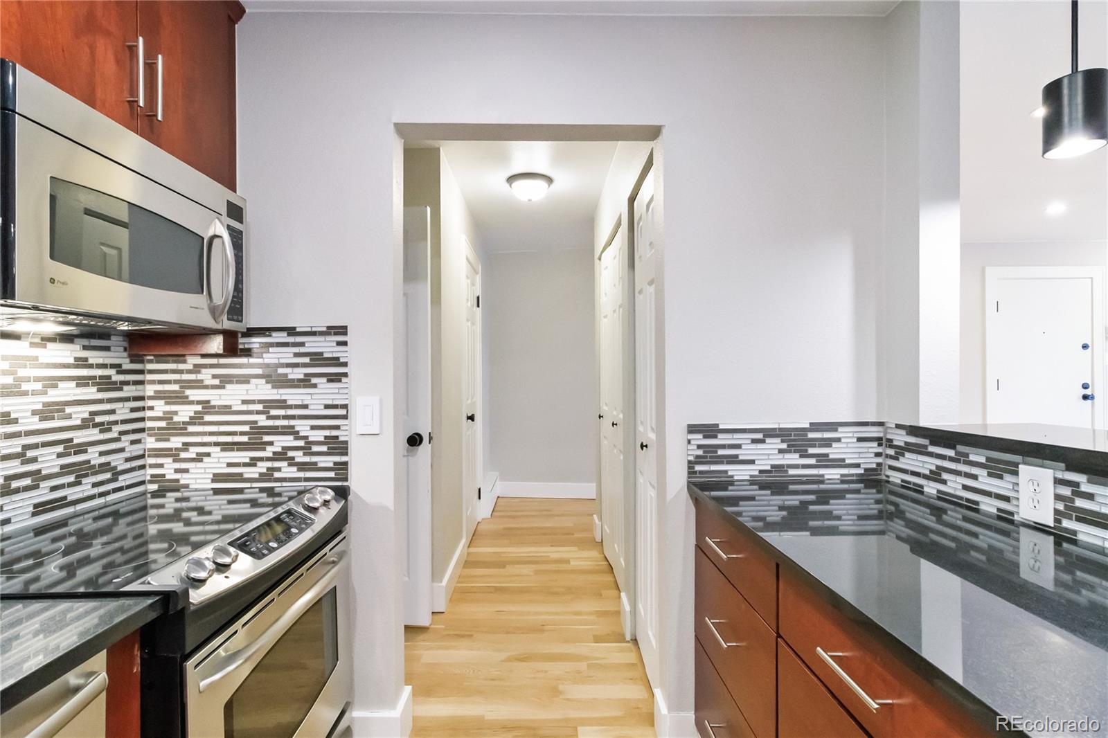 MLS Image #13 for 1123 n sherman street 16,denver, Colorado