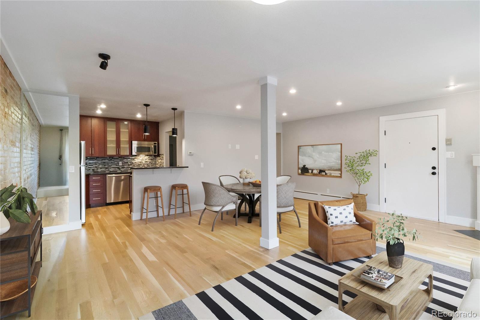 MLS Image #3 for 1123 n sherman street 16,denver, Colorado