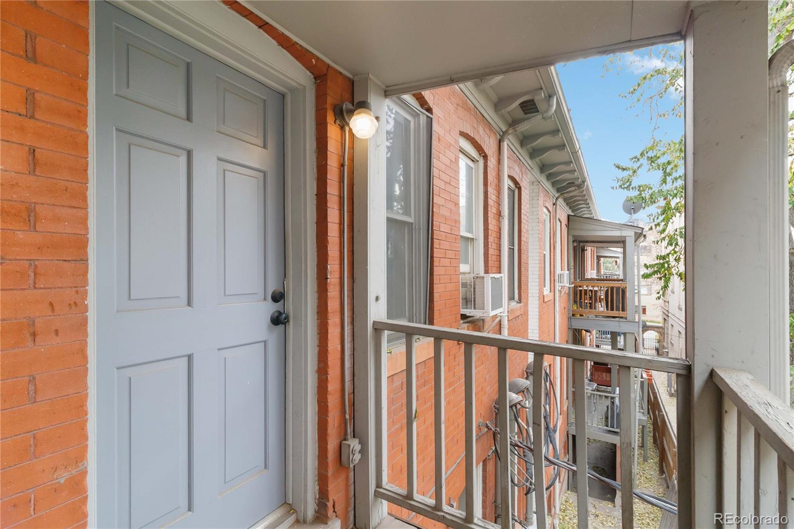 MLS Image #34 for 1123 n sherman street 16,denver, Colorado
