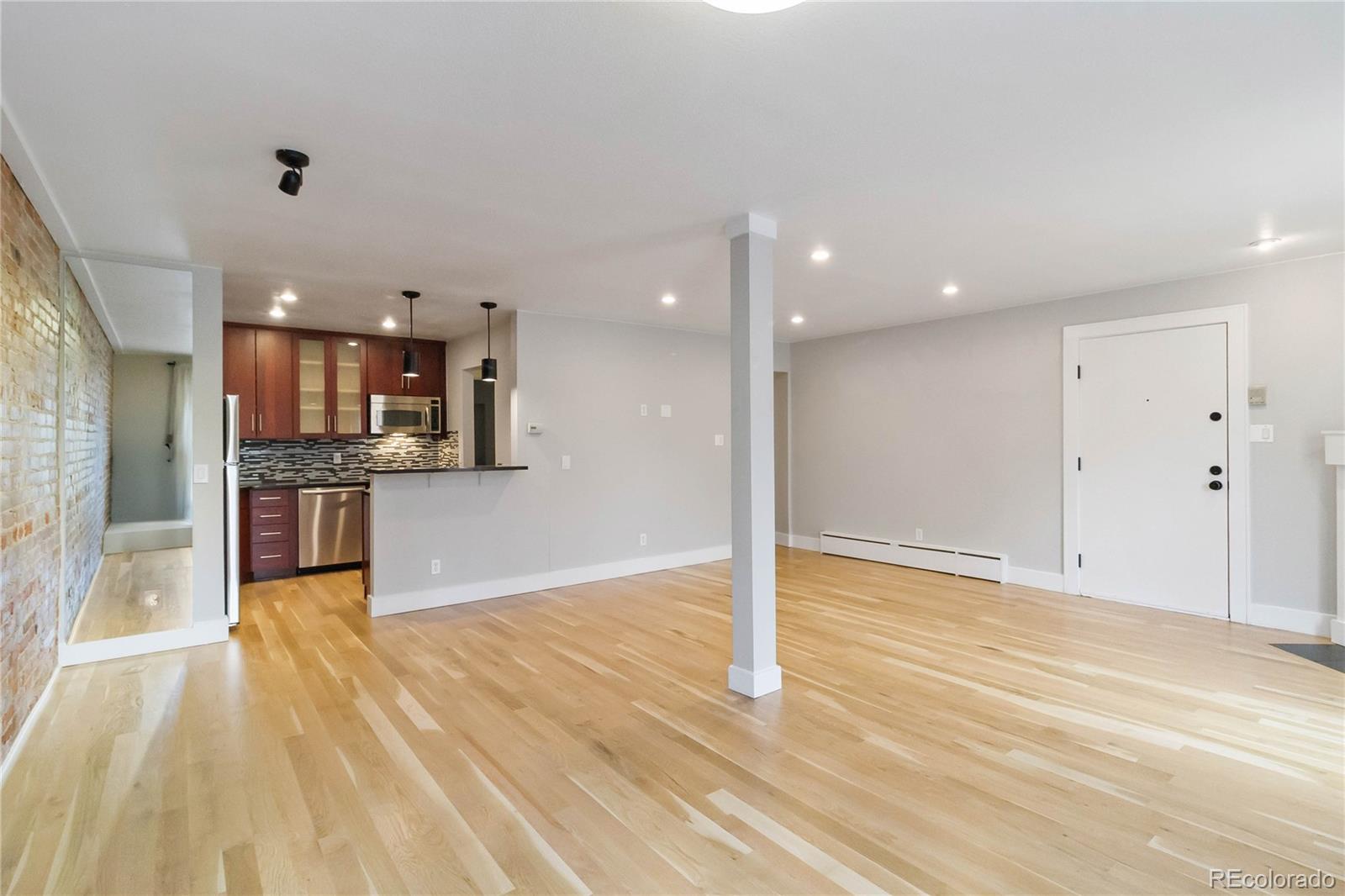MLS Image #4 for 1123 n sherman street 16,denver, Colorado