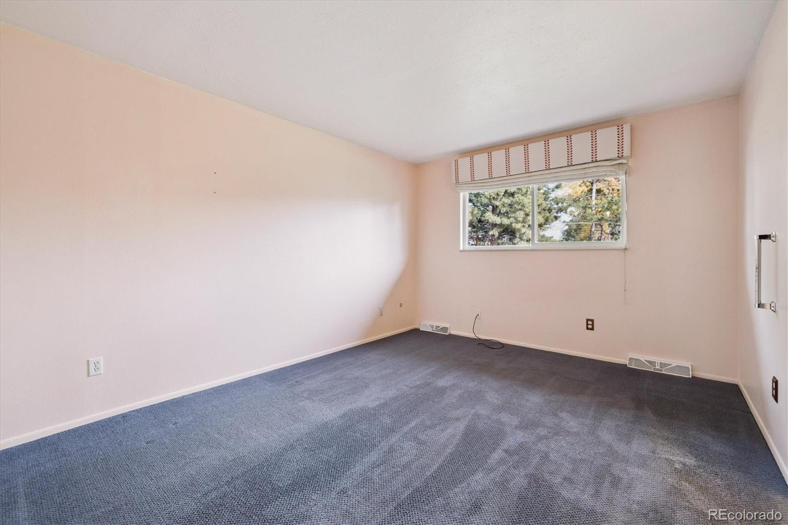 MLS Image #7 for 11495 w 77th drive,arvada, Colorado