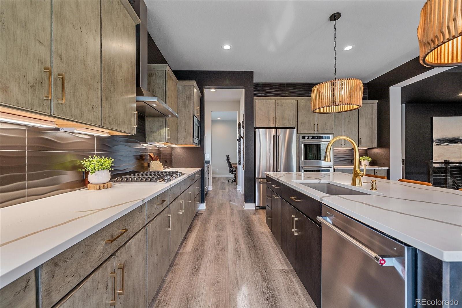 MLS Image #14 for 7594  copper sky court,castle pines, Colorado