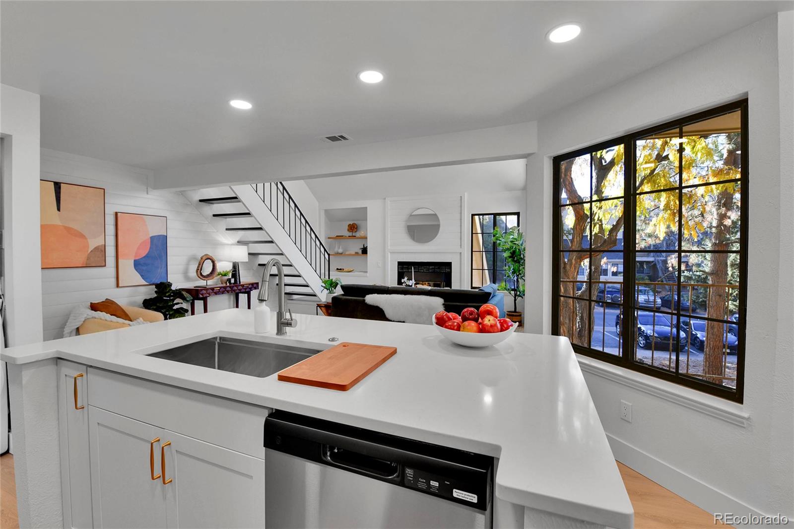 MLS Image #6 for 4878 e kentucky avenue,denver, Colorado