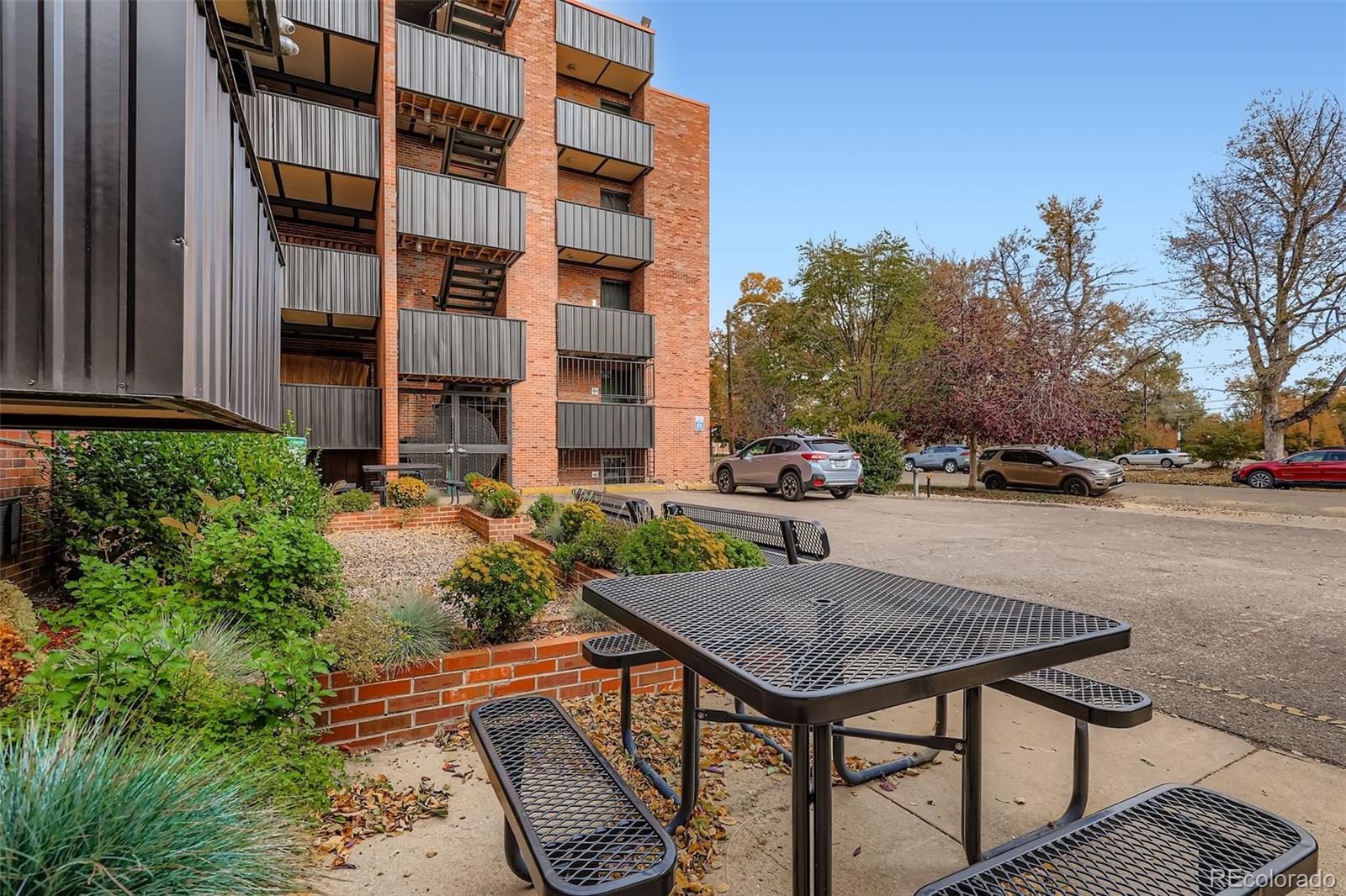 MLS Image #18 for 1833 n williams street #206,denver, Colorado