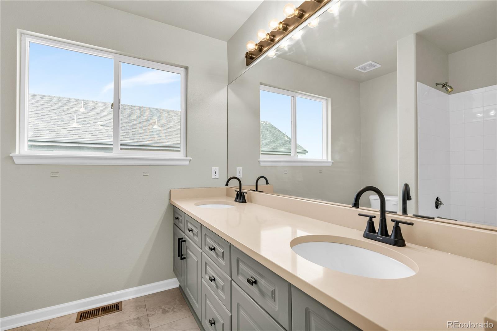 MLS Image #30 for 3033 s andes street,aurora, Colorado
