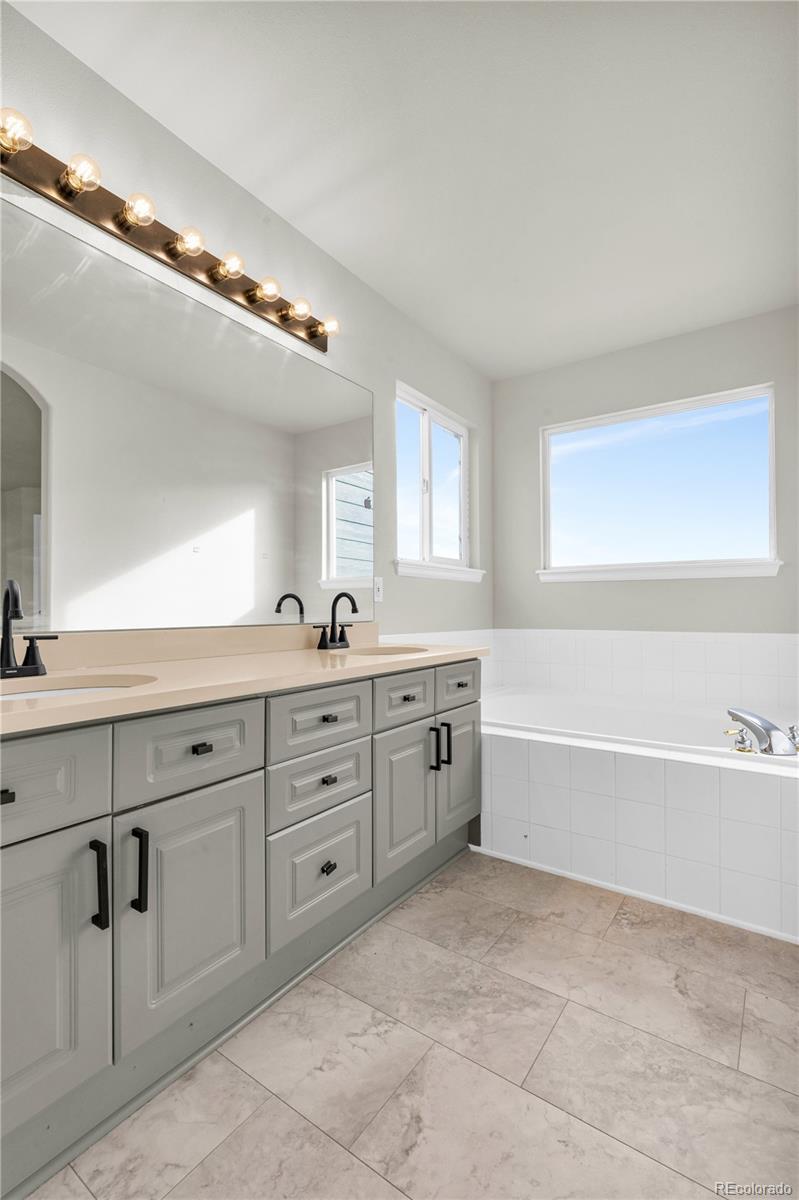 MLS Image #45 for 3033 s andes street,aurora, Colorado