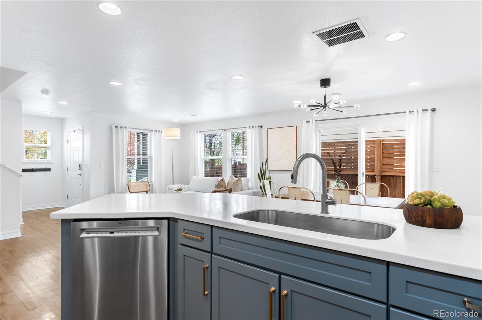MLS Image #6 for 2958  alton court ,denver, Colorado