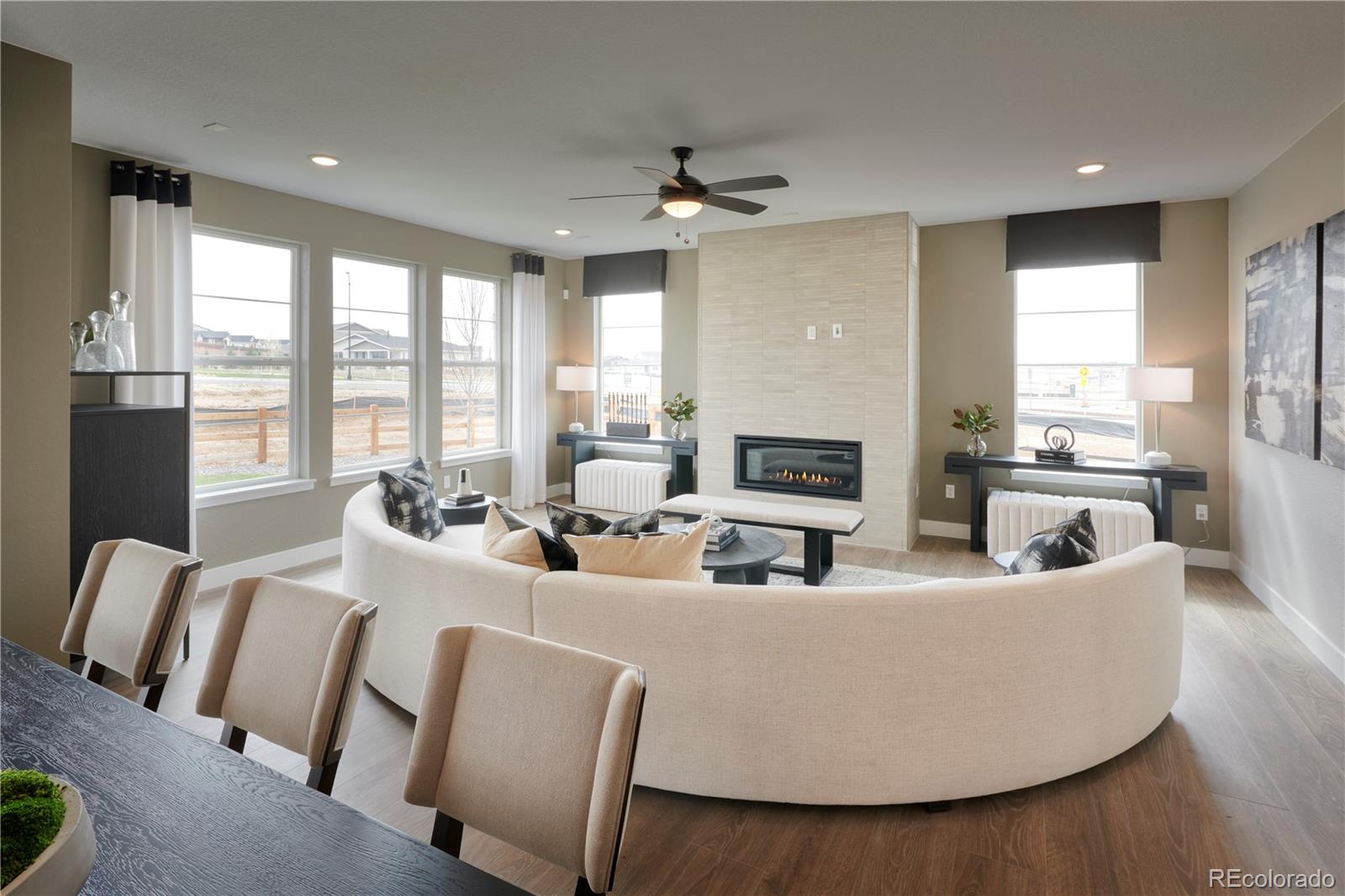MLS Image #4 for 24043 e 39th avenue,aurora, Colorado