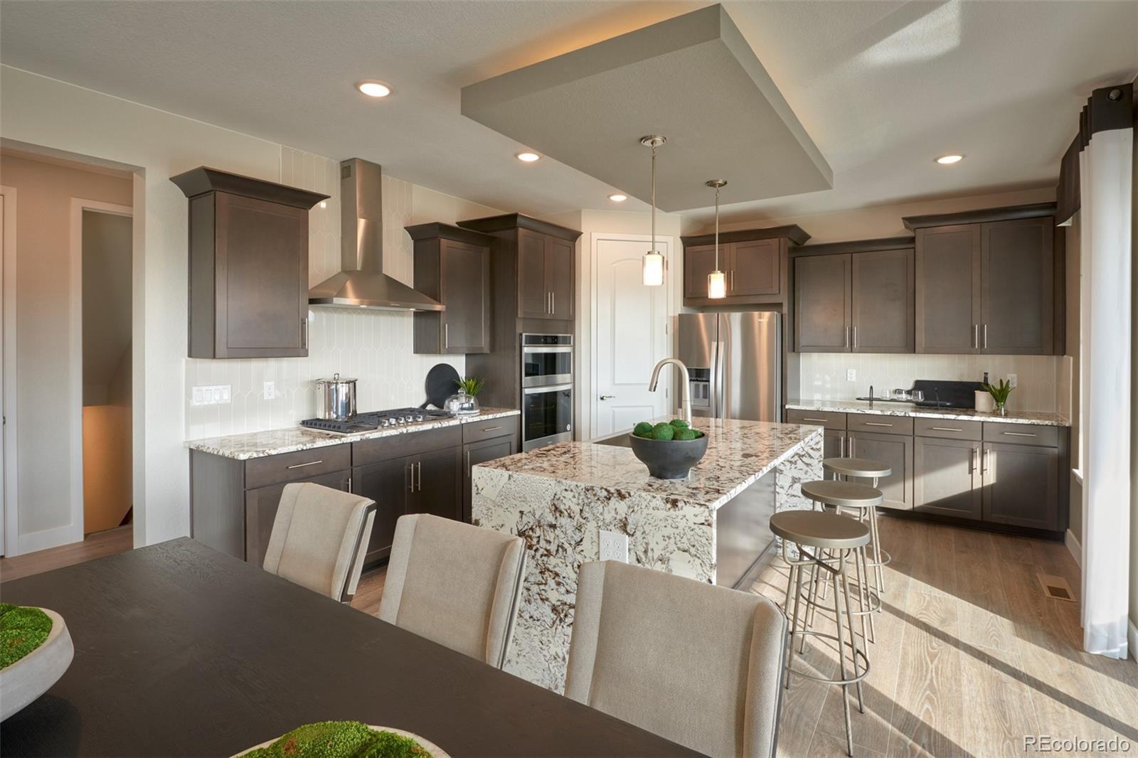 MLS Image #8 for 24043 e 39th avenue,aurora, Colorado