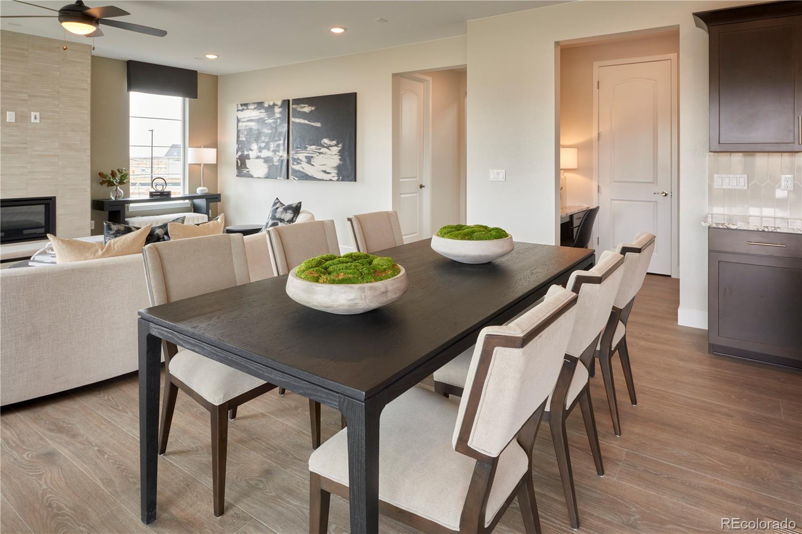 MLS Image #9 for 24043 e 39th avenue,aurora, Colorado