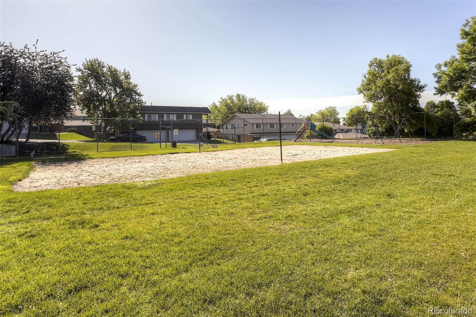 MLS Image #13 for 9859  croke drive ,denver, Colorado