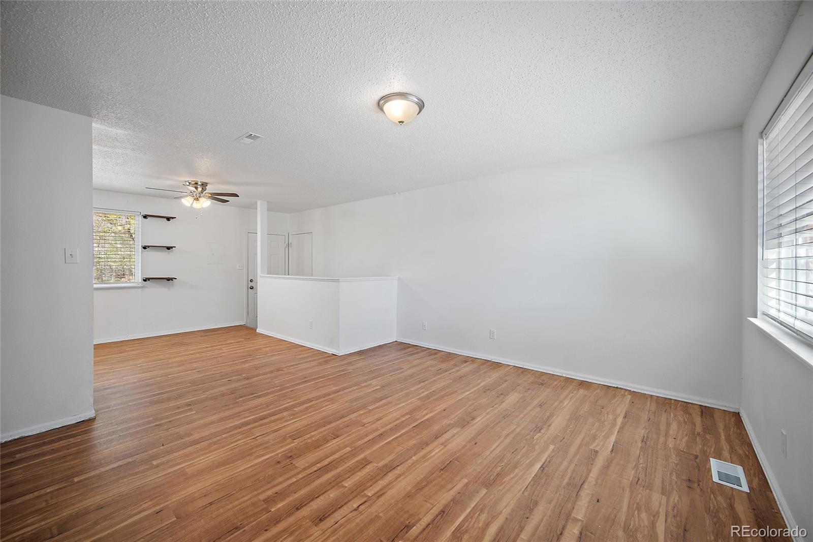 MLS Image #3 for 4024 e pikes peak avenue,colorado springs, Colorado