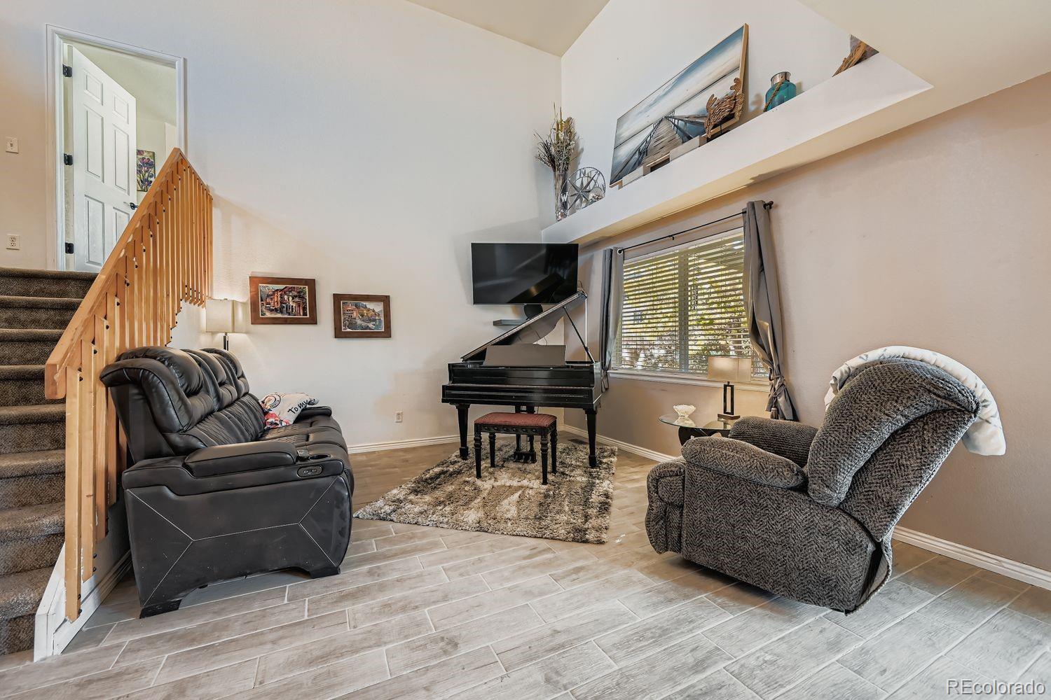 MLS Image #4 for 5311 s valdai street,aurora, Colorado