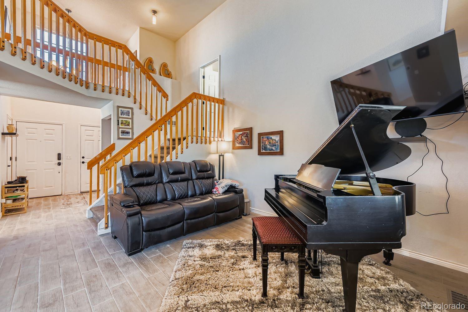 MLS Image #5 for 5311 s valdai street,aurora, Colorado