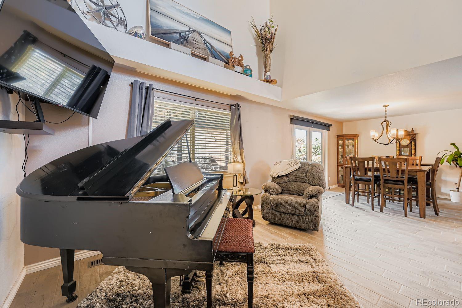MLS Image #6 for 5311 s valdai street,aurora, Colorado