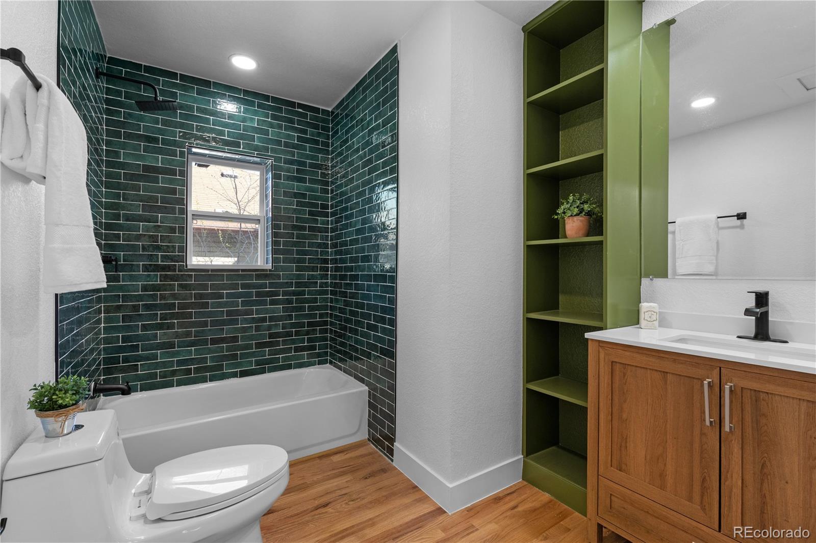 MLS Image #14 for 3135 n columbine street,denver, Colorado