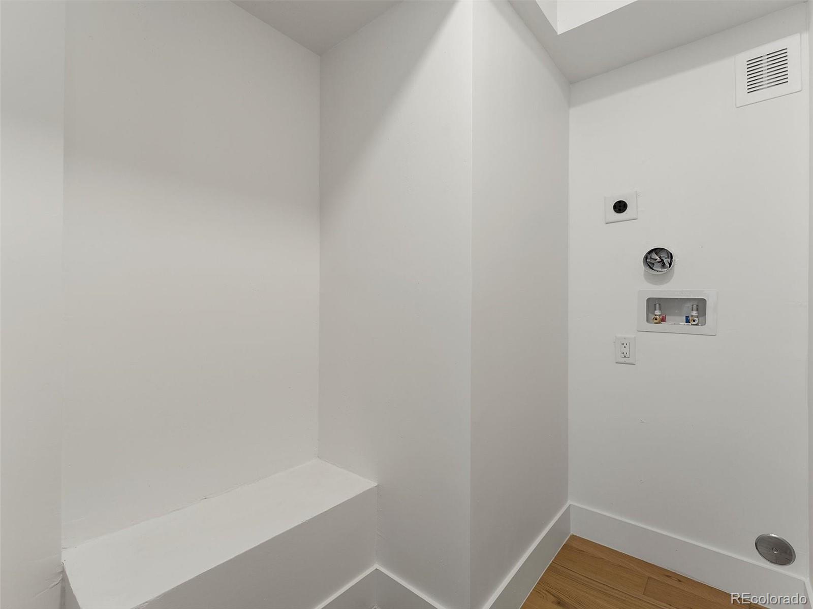 MLS Image #27 for 2315 s newton street,denver, Colorado