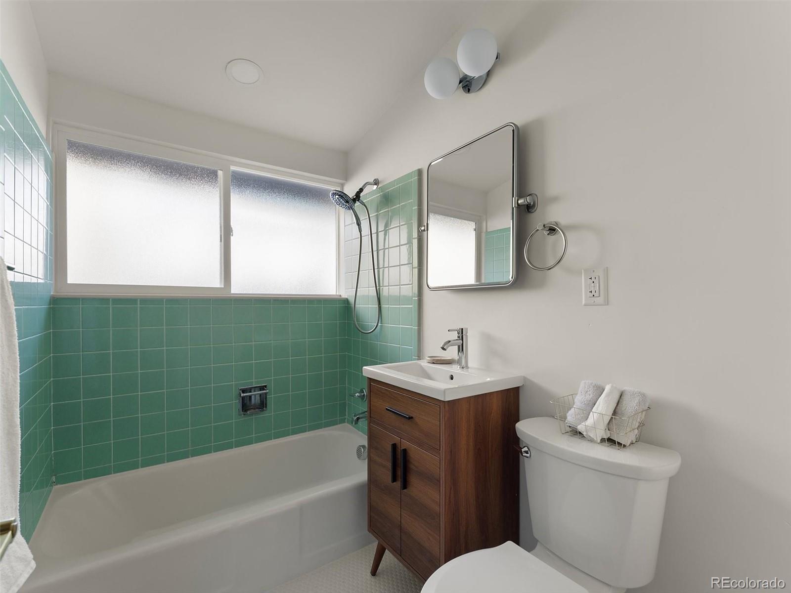MLS Image #37 for 2315 s newton street,denver, Colorado