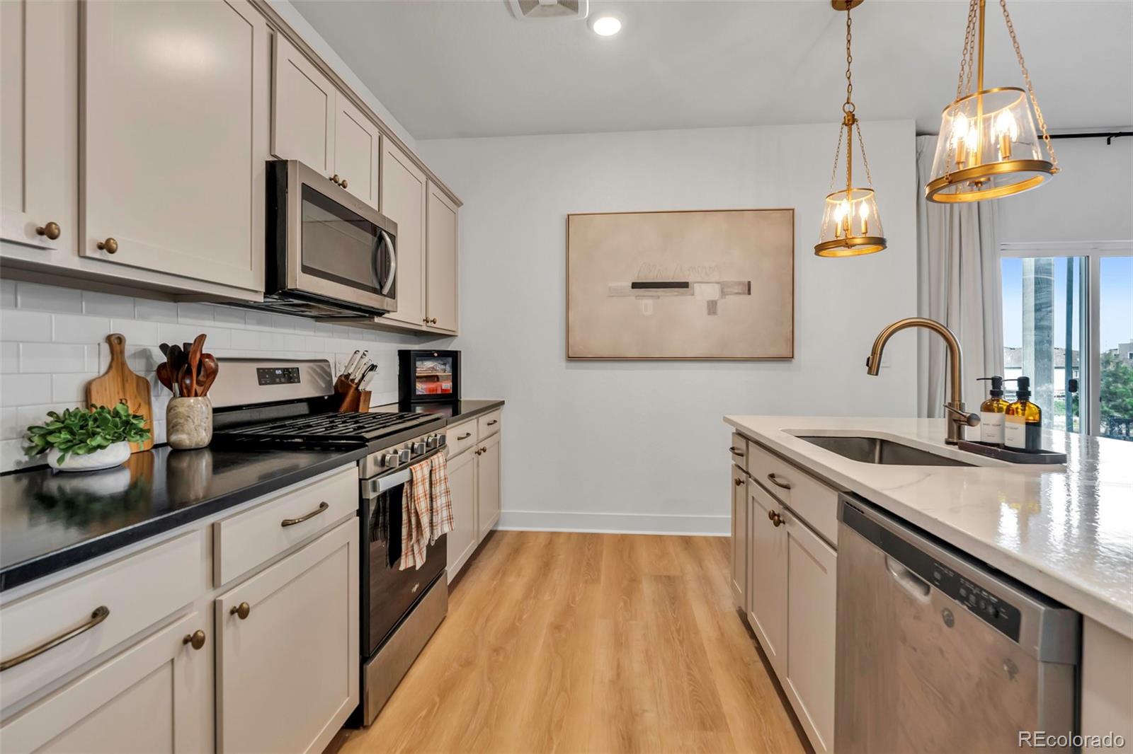 MLS Image #14 for 27297 e maple avenue,aurora, Colorado