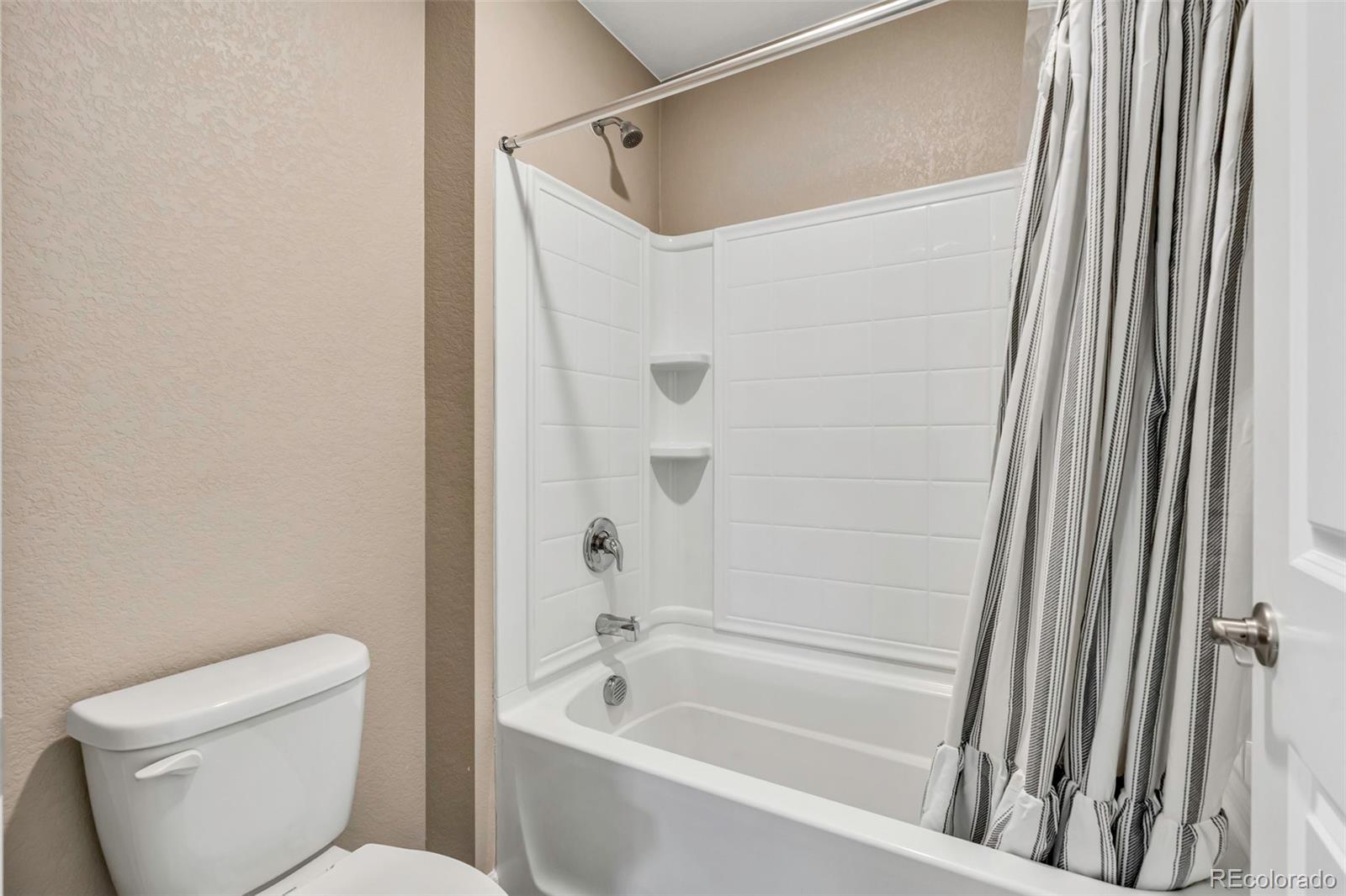 MLS Image #33 for 27297 e maple avenue,aurora, Colorado