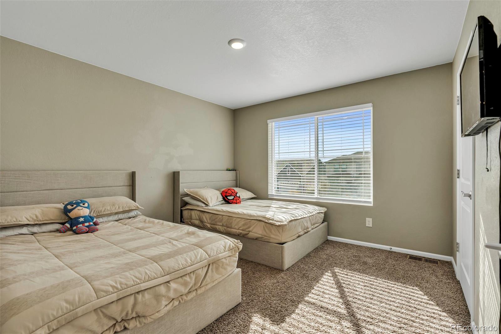MLS Image #34 for 27297 e maple avenue,aurora, Colorado